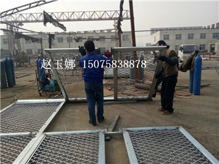 監(jiān)獄刀刺隔離網(wǎng)生產(chǎn)現(xiàn)場