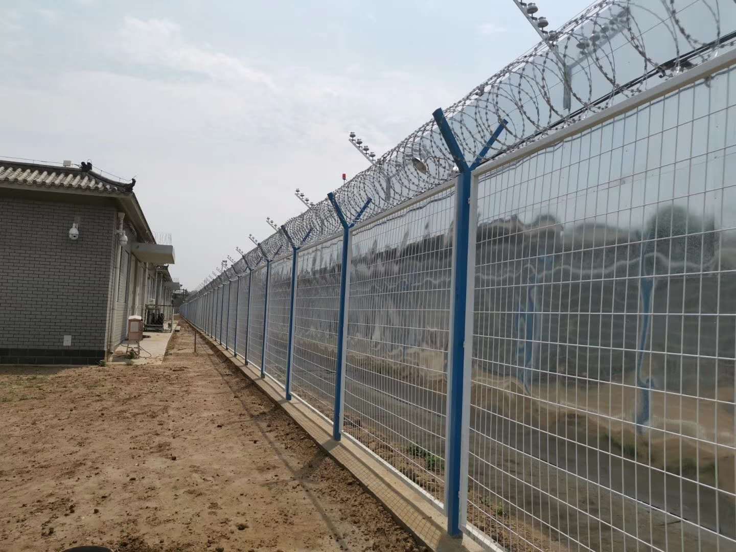 監(jiān)獄區(qū)域封閉隔離網(wǎng)