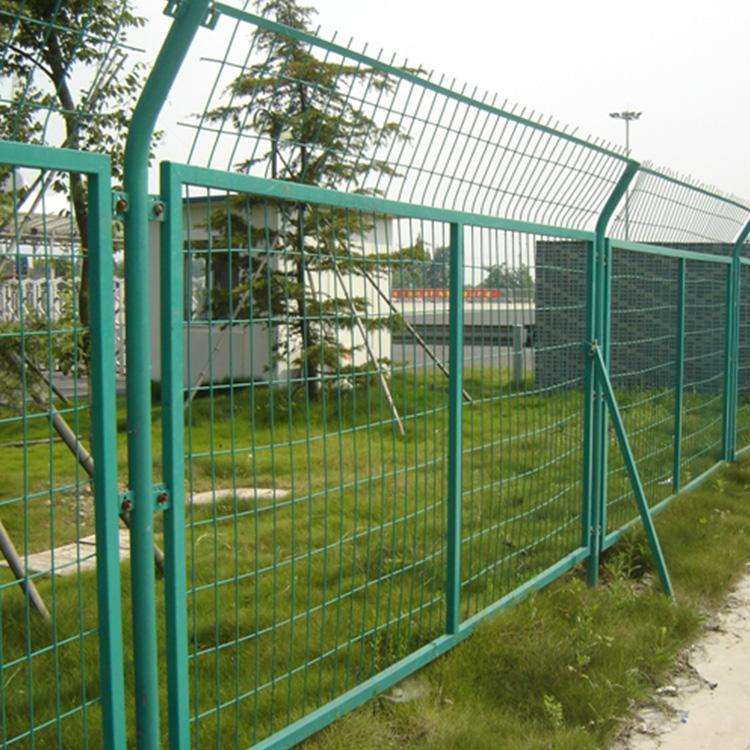 高速公路護(hù)欄網(wǎng)