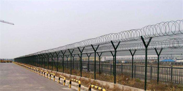 機(jī)場(chǎng)圍界鋼筋網(wǎng)、******圈安裝安裝注意事項(xiàng)