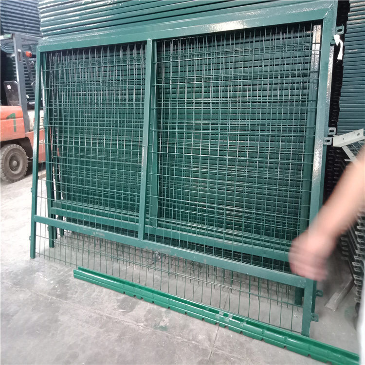 鐵路防護(hù)柵欄的質(zhì)量與價格是成正比的